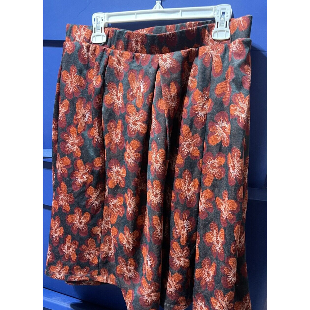 LuLaRoe Floral Pleated Midi Skirt with pockets in Black and Orange